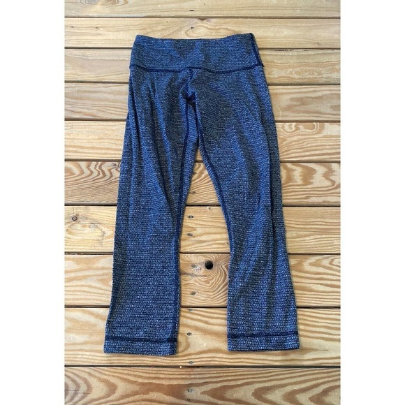Lululemon Cropped Leggings Size 4 Women’s Black Mid Rise - Picture 1 of 8